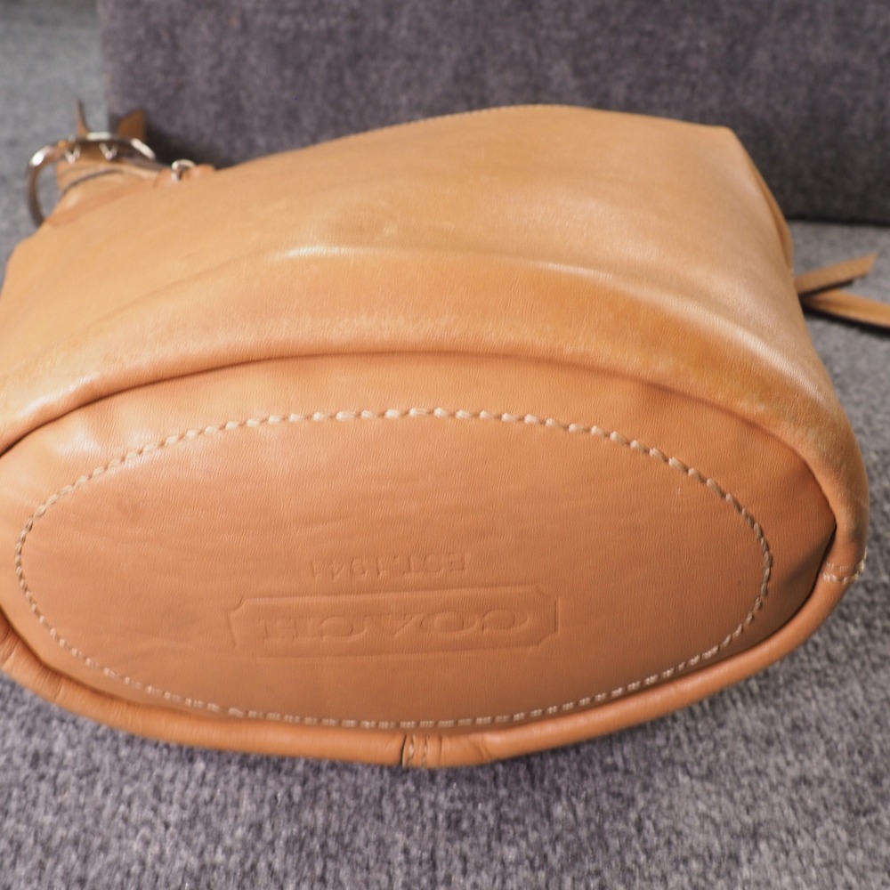 Coach Bleecker F13353 Bucket Bag British Tan Leather Shoulder Crossbody - Picture 3 of 16
